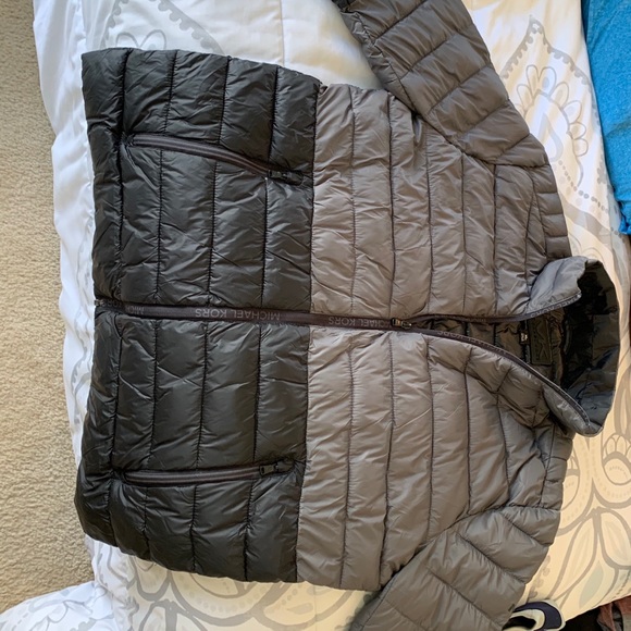 Michael Kors Puffer Jacket - Picture 2 of 8